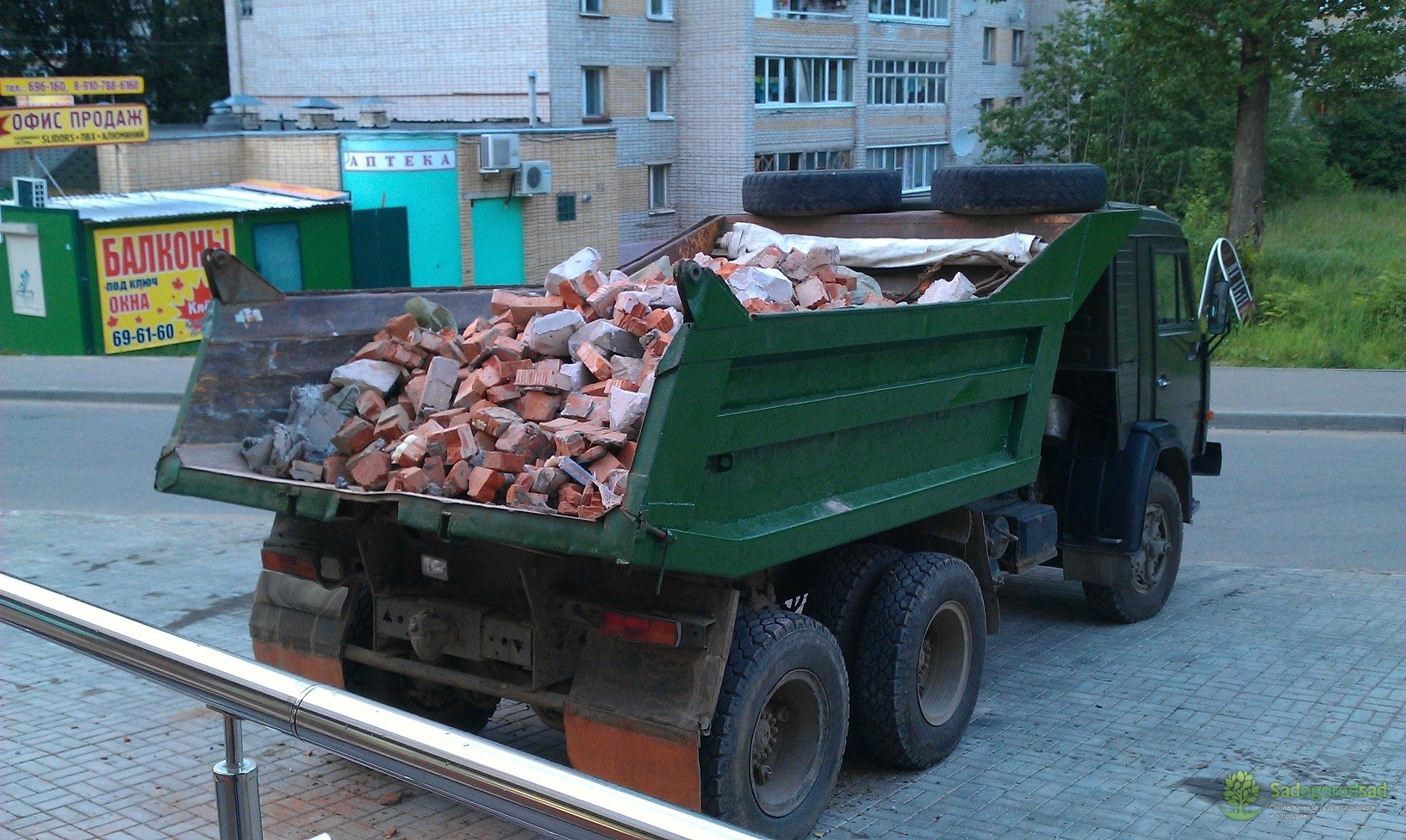 Вывоз строительного мусора в Голицыно